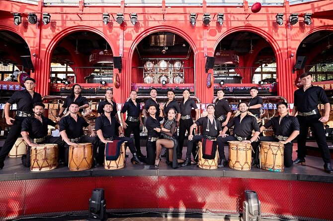 Romantic Dinner with Fireworks, Symphony & Kiss of the Sea Show - 19:45 Symphony of the Sea