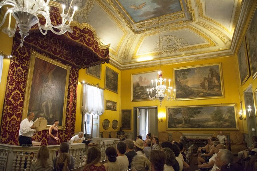 Rome: New Year's Concert at Palazzo Doria Pamphilj with Tour - Roman Baroque music on original instruments