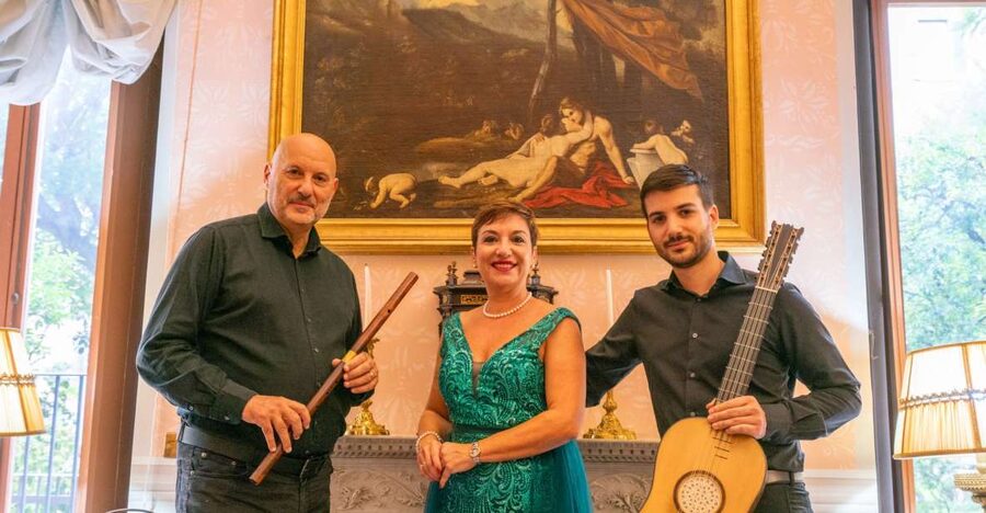 Rome: New Year's Concert at Palazzo Doria Pamphilj with Tour - Entering the Princess’s private apartment