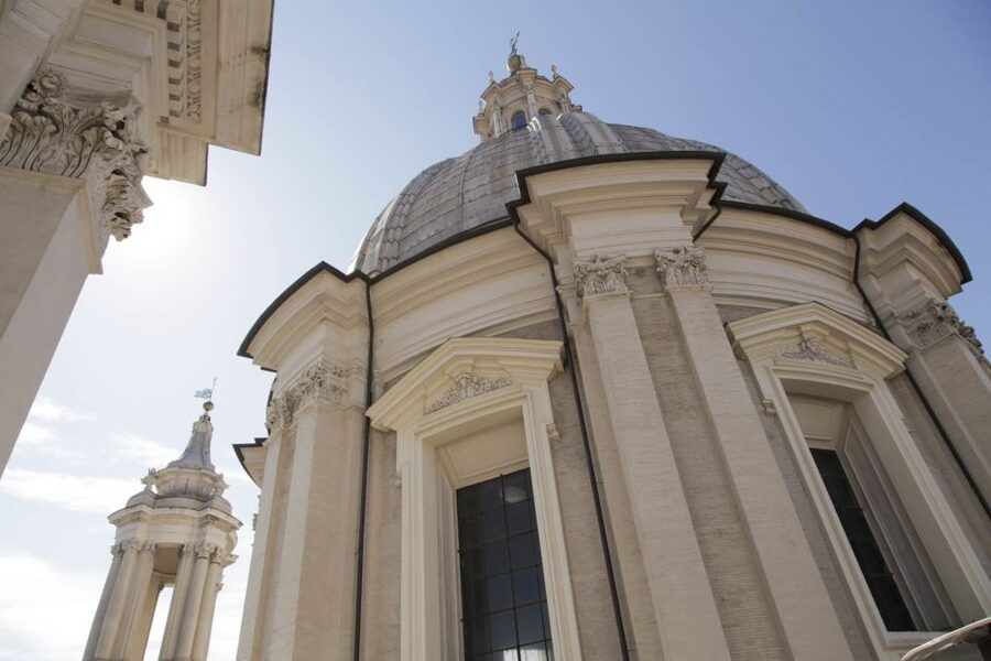 Rome: Terrazza Borromini Open-Air Opera with Aperitif - The aperitif: wine, cheese, and salami