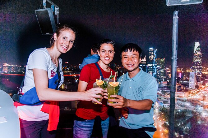 Saigon After Dark With Seafood, Beer & Live Music Bar - Quick take: what makes this night special