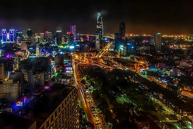 Saigon After Dark With Seafood, Beer & Live Music Bar - What the $92 price really buys
