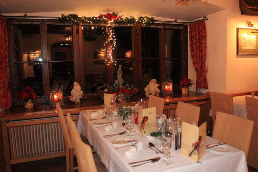 Salzburg: Christmas/Advent Concert & Dinner - What the $93 price really covers