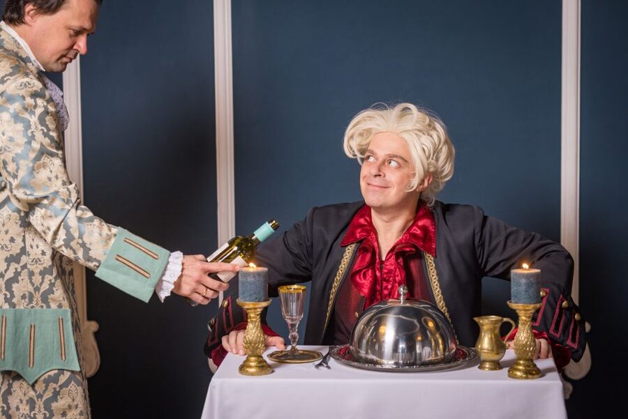 Salzburg: Mozart Concert with Dinner - Seating, sightlines, and the shared-table format