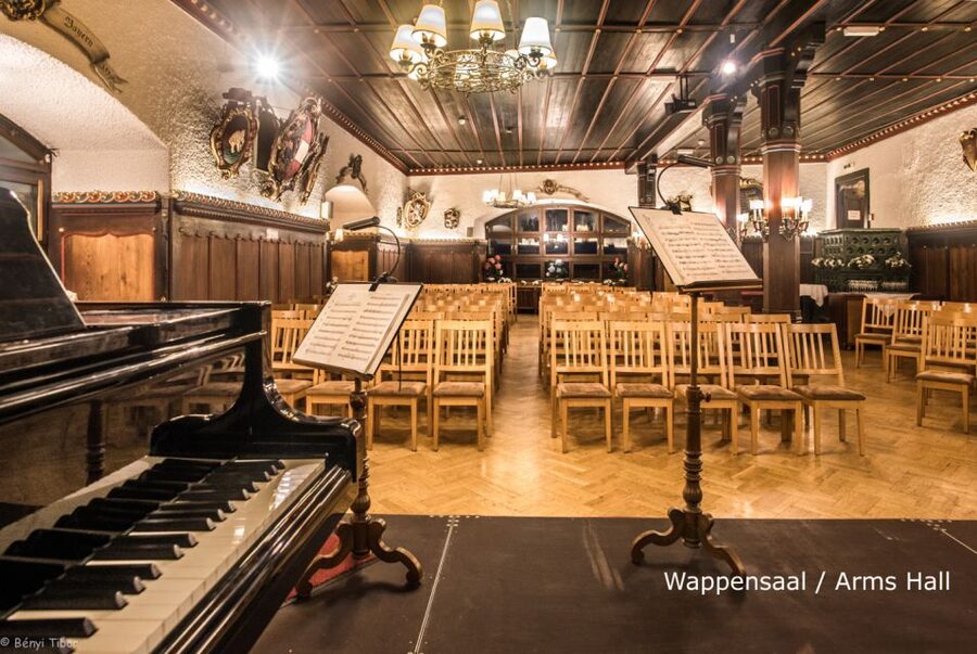 Salzburg: River Cruise, Dinner & Fortress Concert - Dinner at the Panorama Restaurant