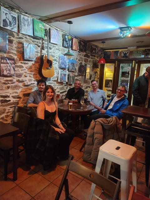 Santiago: Guided Foodie Tour with Drinks, Tapas & Live Music - Key points at a glance