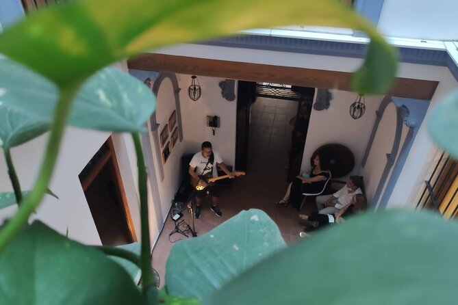 Secret Concert and Tasting in Valencia - The appeal of a concert with no known address