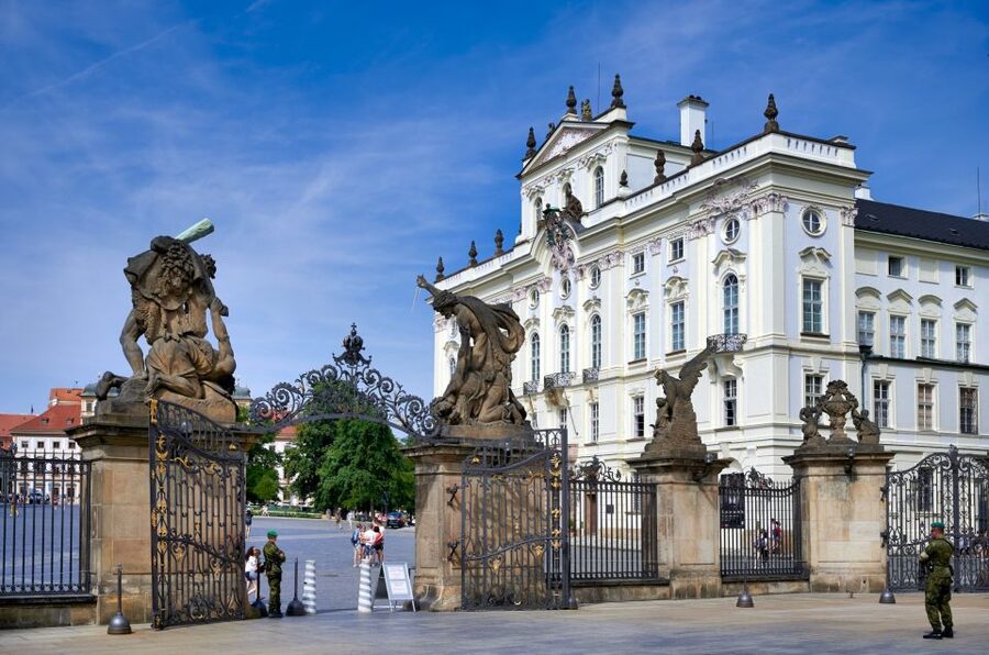 Skip-the-line Lobkowicz Palace Private Tour & Concert - The full 4.5-hour package