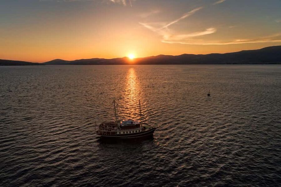 Split:Sunset Cruise with Live Music - Who will enjoy Polaris most