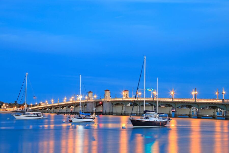 St Augustine: Nights of Lights Sail w Live Music& Sunset Opt - Choosing between sunset and evening sailings