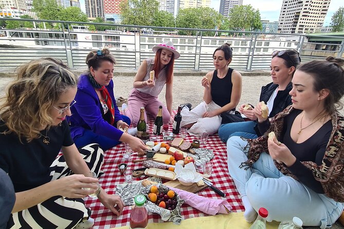 Sunset Picnic with View of Eiffel Tower and Live Music - Katie’s music gives the picnic its character