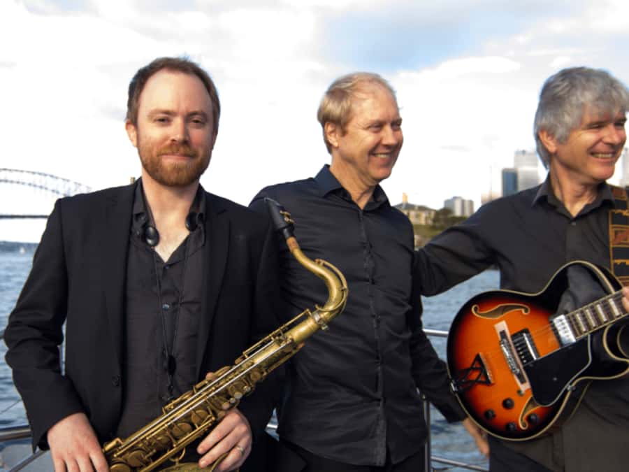 Sydney Harbour: 3-Hour Lunch Cruise with Live Music - Forty-five minutes for dessert and upper-deck time
