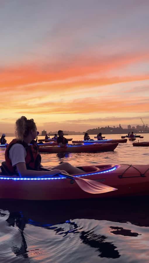 Sydney: Sunrise Kayak, Opera House & Under Harbour Bridge - Flying Bear café and the included $20 breakfast