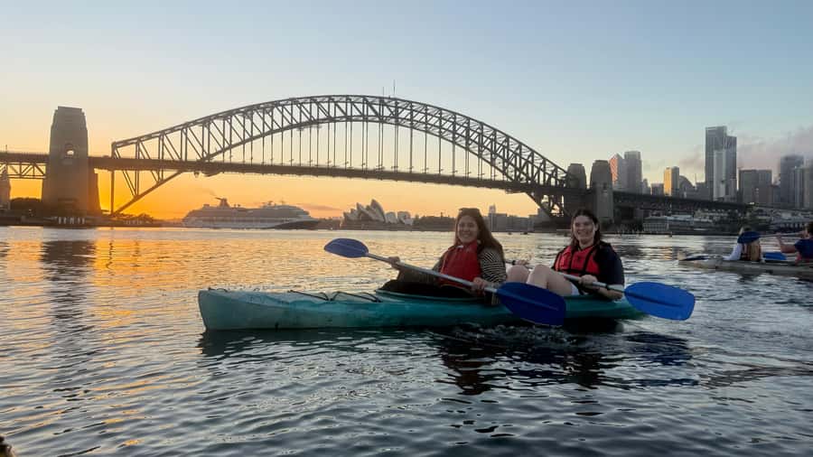 Sydney Sunrise Private Kayak – Opera House & Harbour Bridge - Small-group guidance and the photo stops
