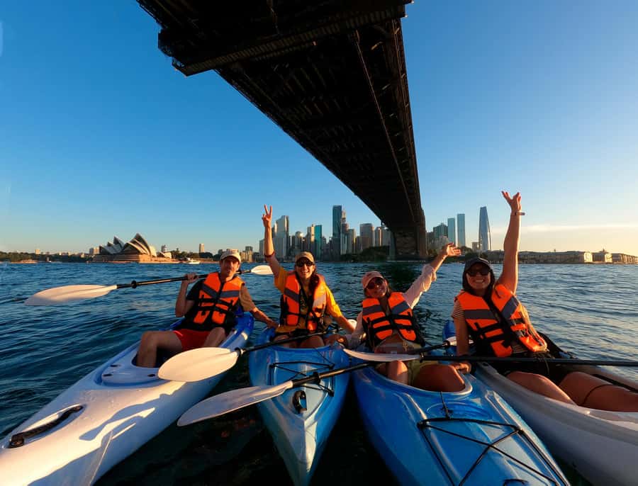 Sydney: Sunset Kayak - Opera & Harbour Bridge Tour (5p. max) - Starting at Lavender Bay with a short safety briefing