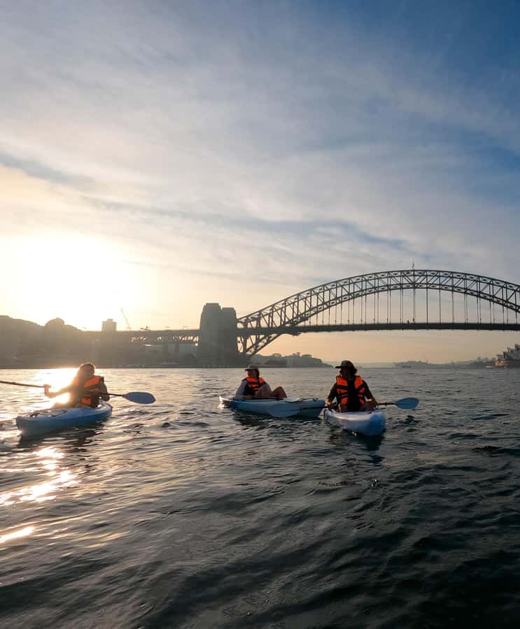 Sydney: Sunset Kayak - Opera & Harbour Bridge Tour (5p. max) - Paddling beneath Sydney Harbour Bridge