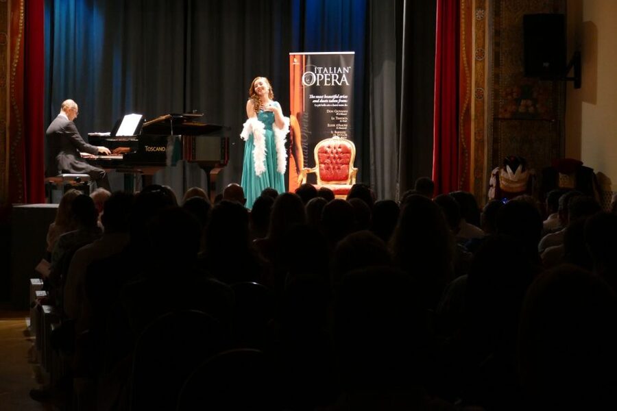 Taormina: Opera Performance in the Nazarena Theater - The singers and pianist