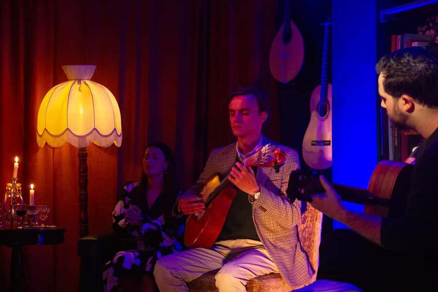The Best of Traditional Fado at Fado do 31 - Key Points at a Glance