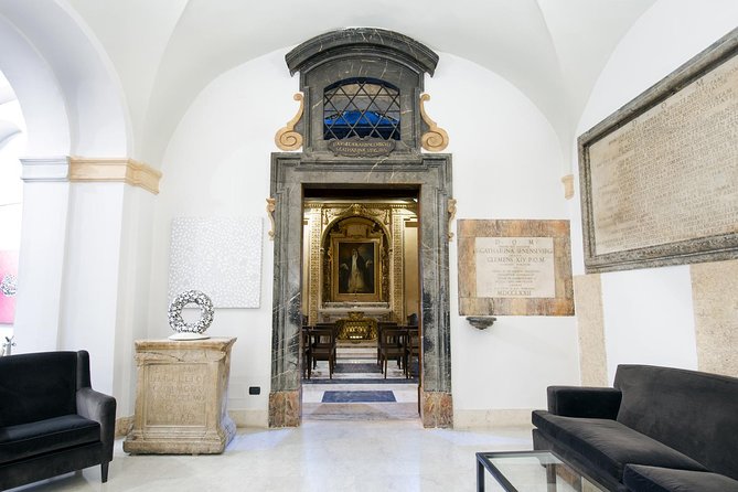 The Great Opera Arias Concert at Palazzo Poli - Trevi Fountain - What the Palazzo Poli setting adds