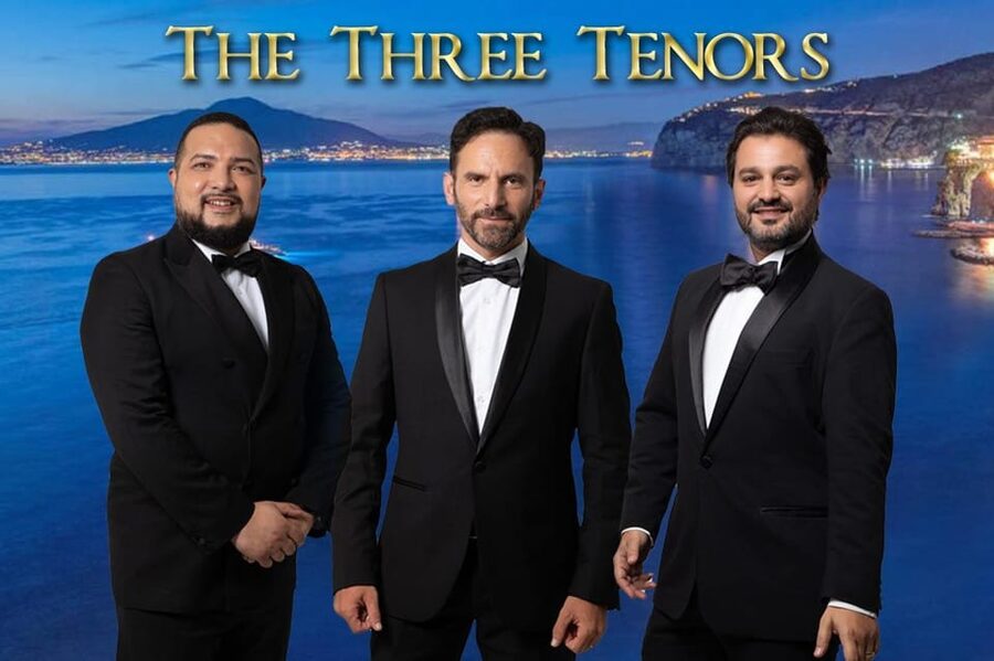 The Three Tenors in Sorrento: Opera Arias, Naples and Songs - The room, acoustics, and atmosphere