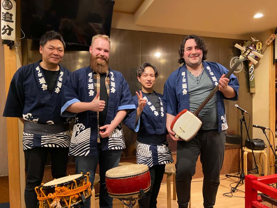 Tokyo: Traditional Asakusa Music Show with Dinner - The main strengths and limitations