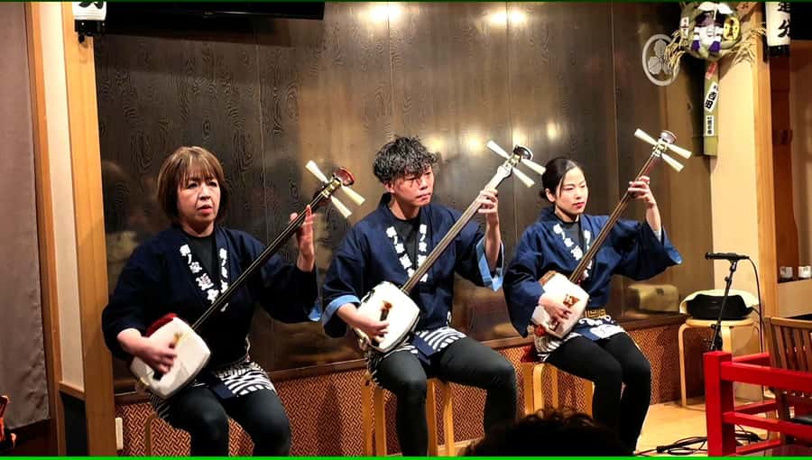 Tokyo: Traditional Asakusa Music Show with Dinner - Dinner in an Asakusa izakaya