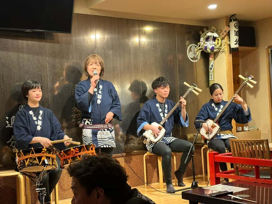 Tokyo: Traditional Asakusa Music Show with Dinner - Walking through Kaminarimon and Sensoji Temple