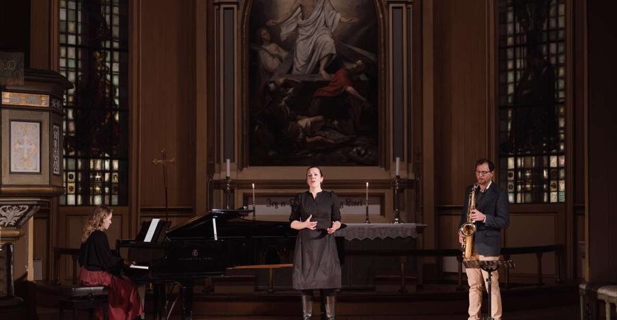 Tromsø: Midnight Concert Ticket at the Tromsø Cathedral - Sami music and North Norwegian traditions