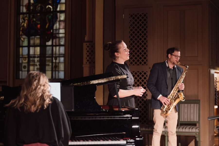 Tromsø: Midnight Concert Ticket at the Tromsø Cathedral - The midnight timing: special, but not always easy