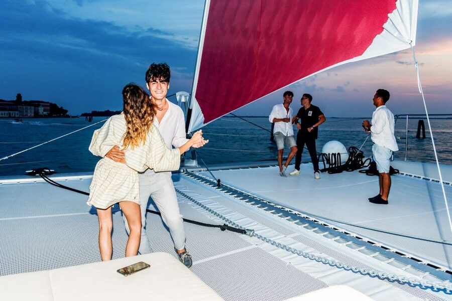 Venice: Catamaran Sunset Jazz Cruise with Aperitivo - Key points to know before booking