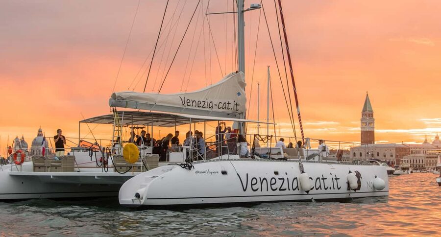 Venice: Golden Hour Cruise with Classical Music & Cocktail - A catamaran built for looking around