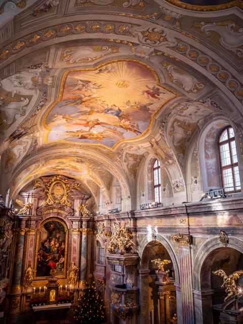 Vienna: Classical Concert in St. Anne's Church (Annakirche) - How the 70-minute evening unfolds