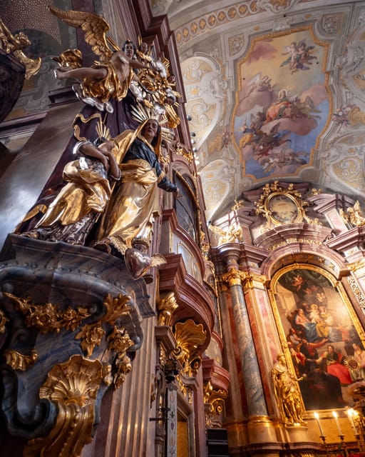 Vienna: Classical Concert in St. Anne's Church (Annakirche) - What happens at 8:00pm