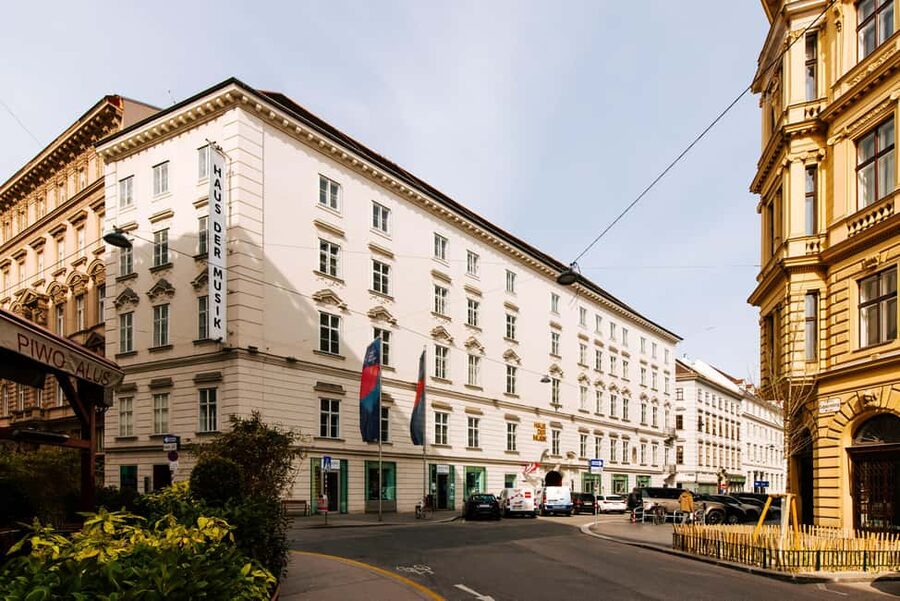 Vienna: Classical Masters Concert at Haus der Musik - A one-hour program built around familiar masters