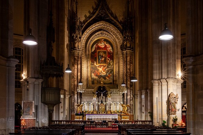Vienna: Festive Advent, Christmas and New Year concerts - Hommage à Mozart on December 4 and 5
