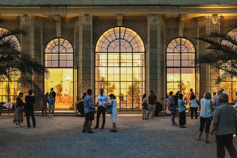 Vienna: Mozart and Strauss Concert at Schönbrunn - The performance style is formal, but not stiff
