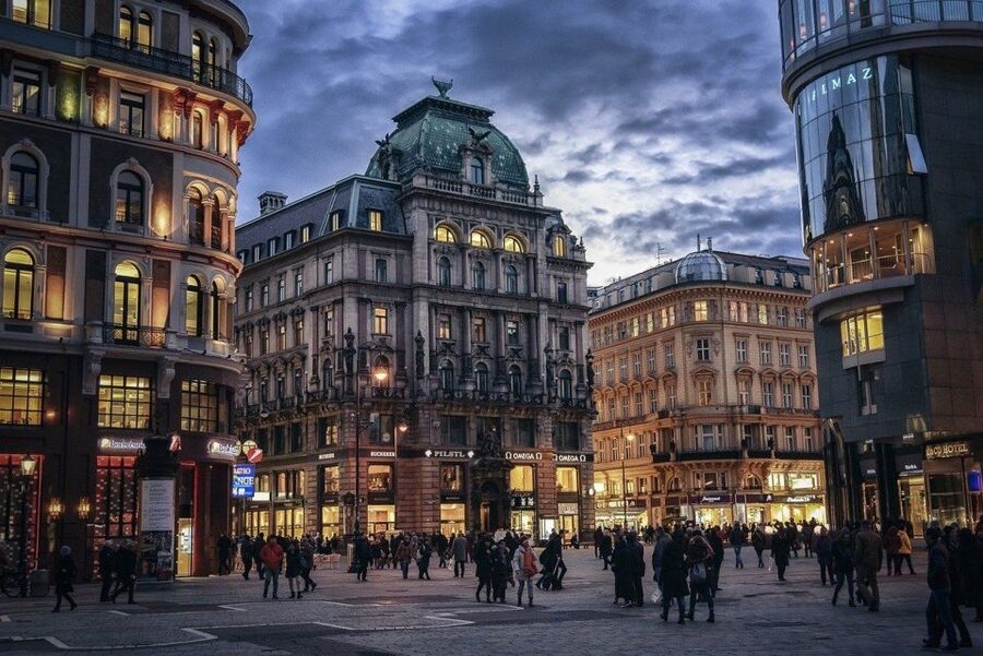Vienna Private Walking Tour including State Opera - Starting at Stephansplatz and Vienna Cathedral