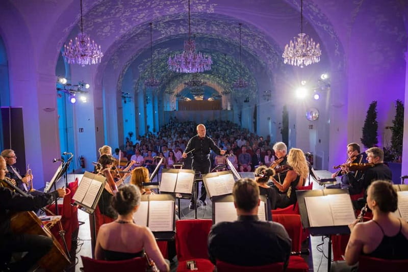 Vienna: Schönbrunn Palace Evening Tour, Dinner and Concert - Finding the Orangery and settling in