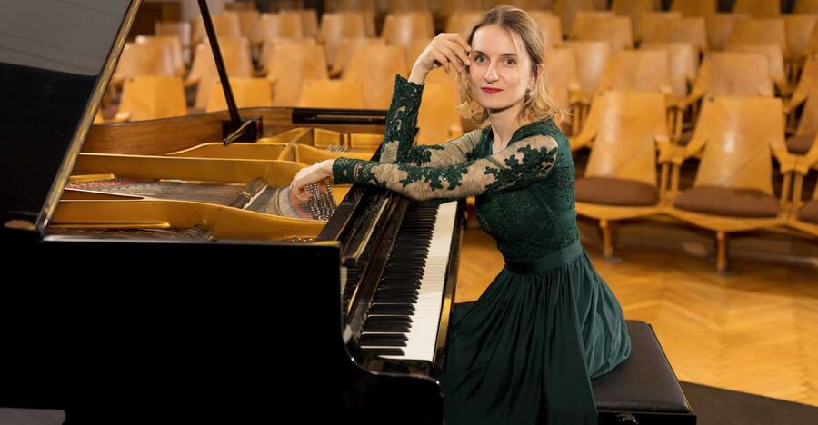 Warsaw: Chopin Concert at Historical Venue in Old Town - What the One-Hour Recital Feels Like