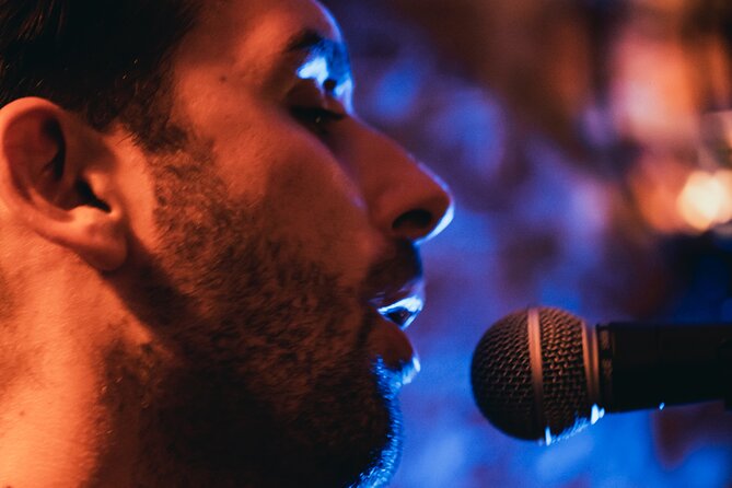 Wednesday Night Live Music and Cocktails Ticket in Kontakt Bar - The 10:30 p.m. acoustic performance