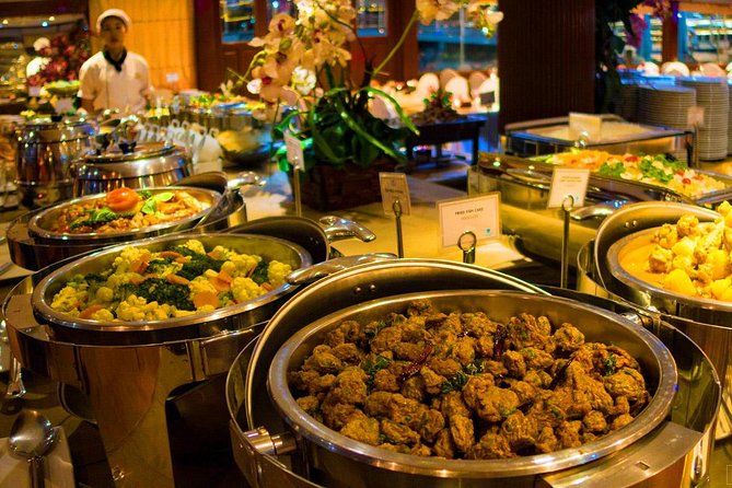 White Orchid Dinner Cruise at Bangkok with Pickup & Live Music - Buffet dinner with Thai and Western choices