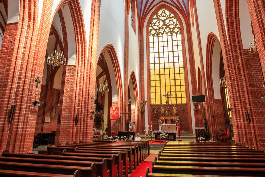 Wrocław: Chopin & Friends piano concerts - How this compares with a standard concert hall