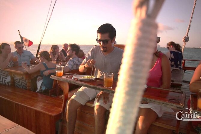 Your Romantic Dinner in Cancun, includes national open bar and live music - Hotel pickup and marina logistics