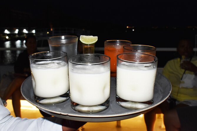 Your Romantic Dinner in Cancun, includes national open bar and live music - What the 2.5-hour evening feels like